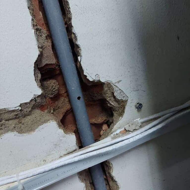 Cách sửa đường ống nước âm tường bị rò rỉ đơn giản hiện nay